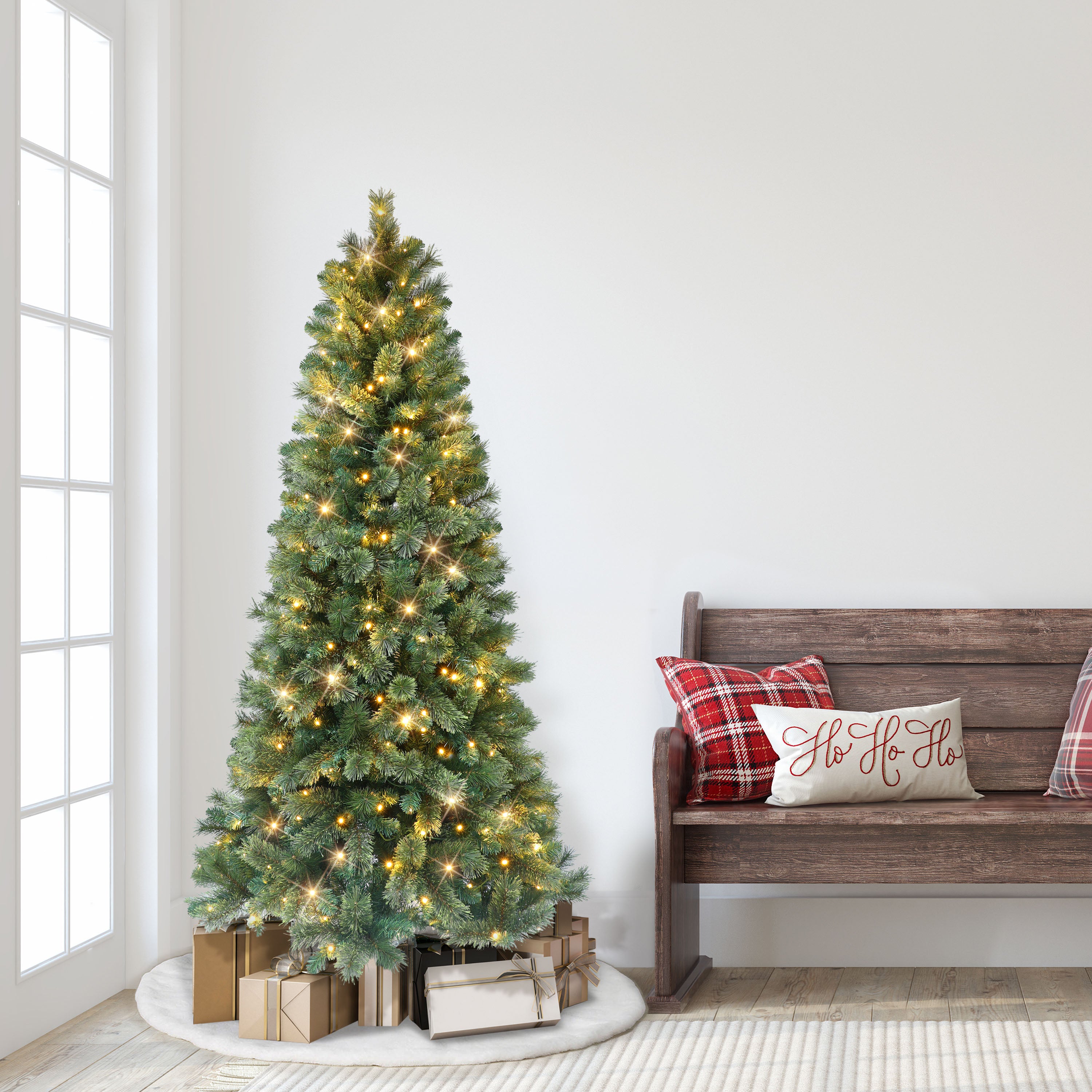 6ft Pre-Lit Montana Pine Christmas Tree